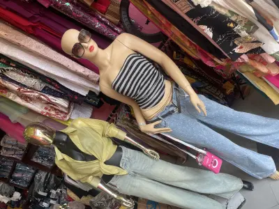 The jeans 👖 are moving one after another 🙌🙌🙌 photo